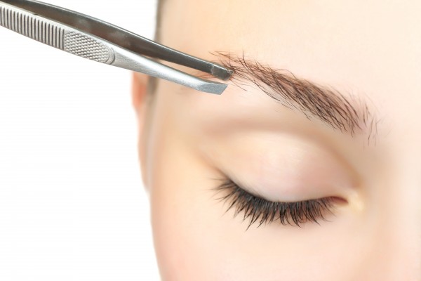 Wimpern und Augenbrauen - Ihr mobiler Friseur in Hamburg